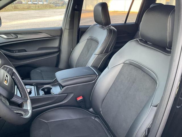 2025 Jeep Grand Cherokee L Altitude X 4x4