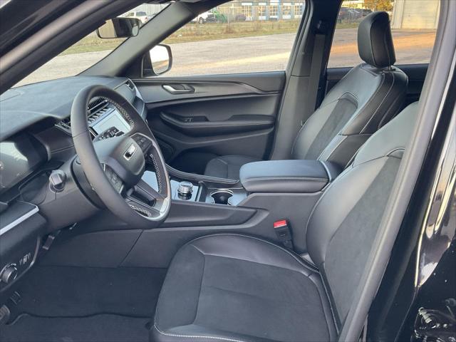 2025 Jeep Grand Cherokee L Altitude X 4x4