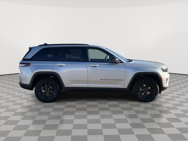 2025 Jeep Grand Cherokee Altitude X 4x4