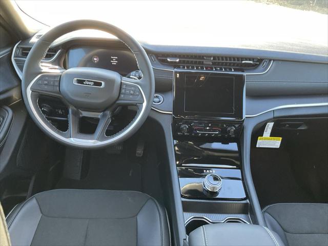 2025 Jeep Grand Cherokee Altitude X 4x4