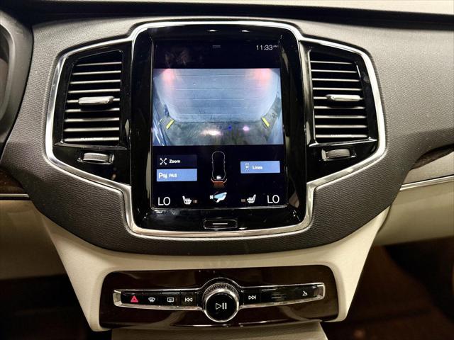 2016 Volvo XC90 T6 Momentum