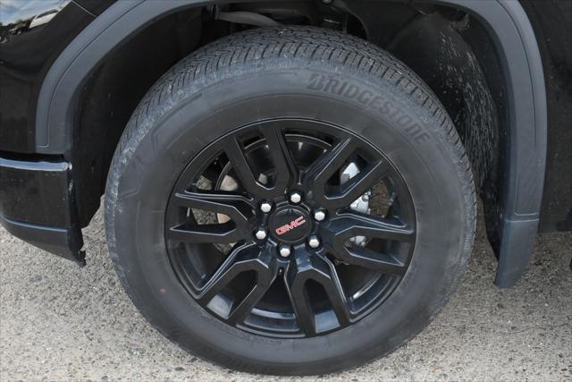 2022 GMC Sierra 1500 4WD Crew Cab Short Box Elevation