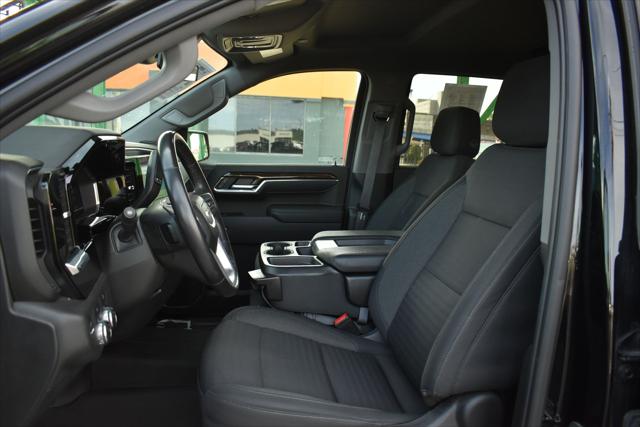 2022 GMC Sierra 1500 4WD Crew Cab Short Box Elevation