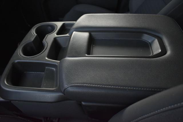 2022 GMC Sierra 1500 4WD Crew Cab Short Box Elevation