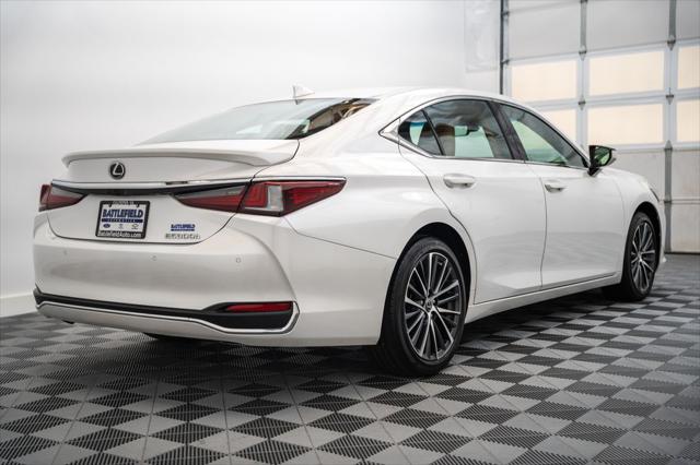 2023 Lexus ES 300h 300h