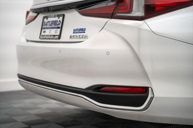2023 Lexus ES 300h 300h