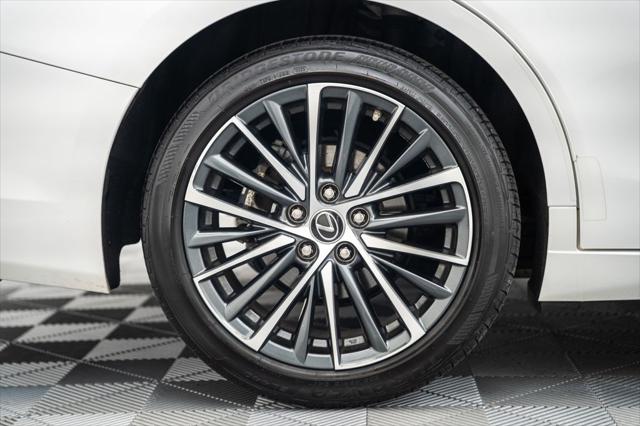2023 Lexus ES 300h 300h