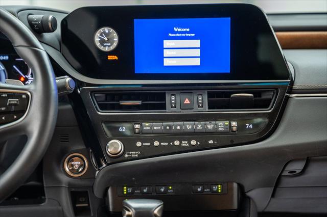 2023 Lexus ES 300h 300h