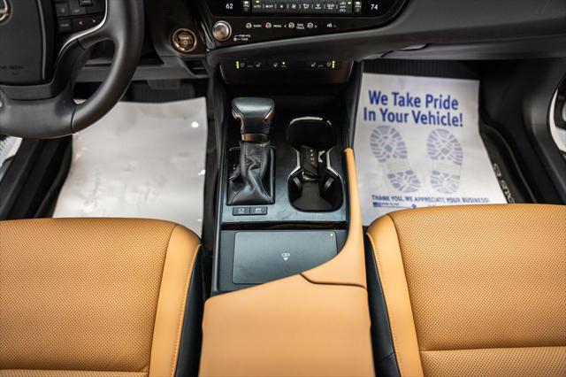 2023 Lexus ES 300h 300h