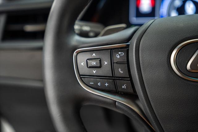 2023 Lexus ES 300h 300h