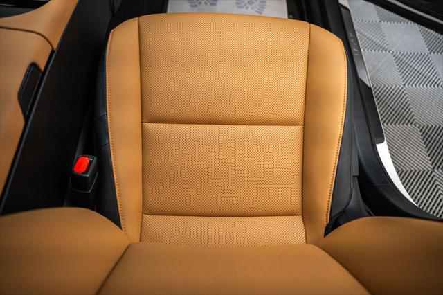 2023 Lexus ES 300h 300h