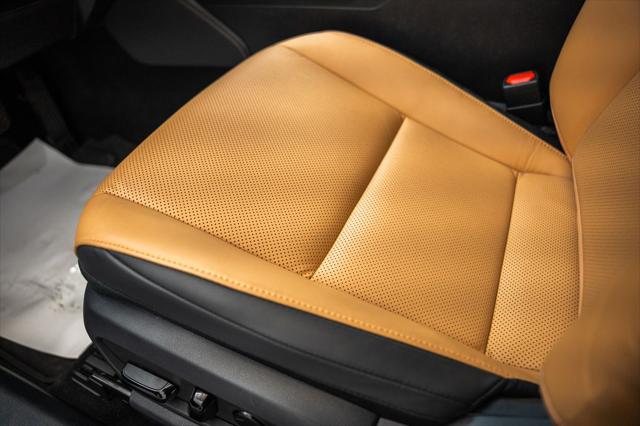 2023 Lexus ES 300h 300h