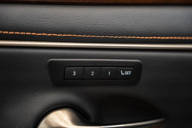 2023 Lexus ES 300h 300h