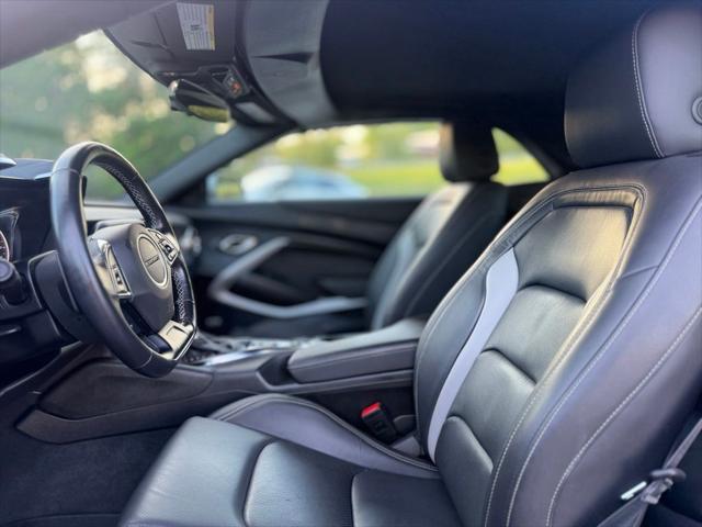 2024 Chevrolet Camaro RWD Convertible 2LT