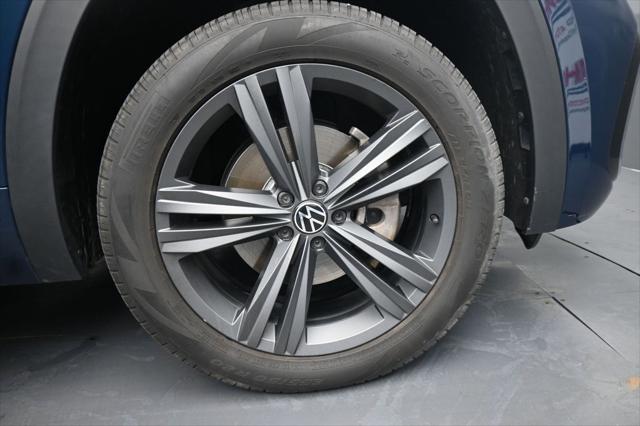 2021 Volkswagen Atlas Cross Sport 3.6L V6 SE w/Technology R-Line