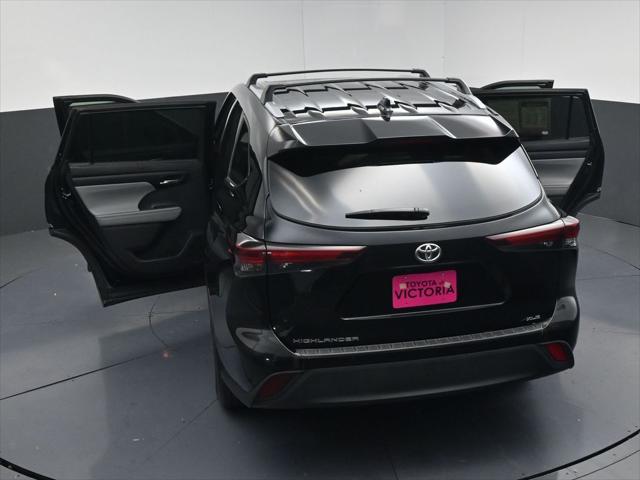 2025 Toyota Highlander XLE