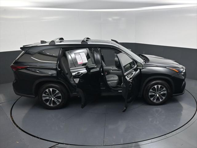 2025 Toyota Highlander XLE