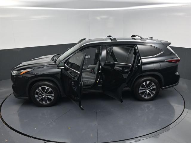 2025 Toyota Highlander XLE