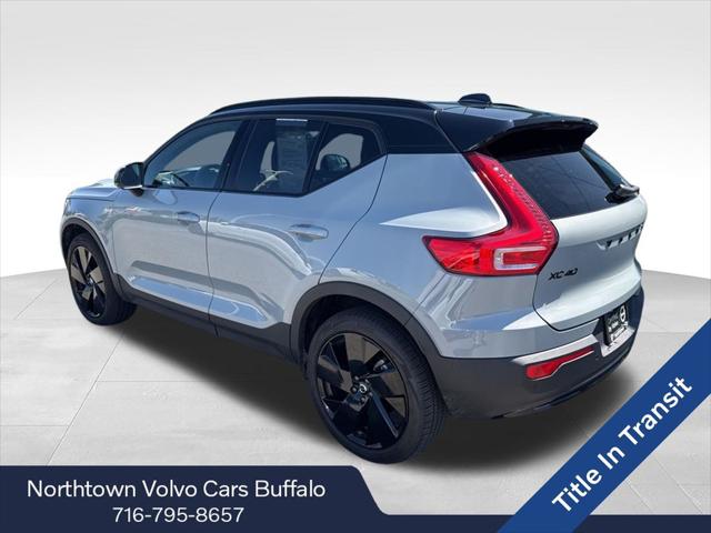 2026 Volvo XC40 Black Edition Ultra, B5 AWD Gas (mild hybrid)