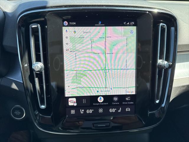 2026 Volvo XC40 Black Edition Ultra, B5 AWD Gas (mild hybrid)