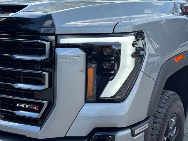 2026 GMC Sierra 2500HD Crew Cab, Standard Bed, AT4, 4WD