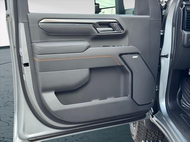 2026 GMC Sierra 2500HD Crew Cab, Standard Bed, AT4, 4WD