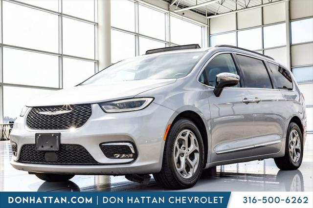 2023 Chrysler Pacifica Limited for sale in Wichita, KS