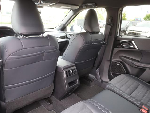 2026 Mitsubishi Outlander LE 1.5T S-AWC