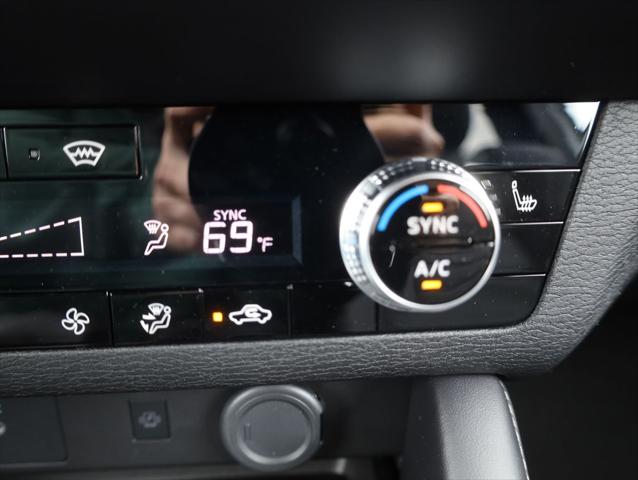 2026 Mitsubishi Outlander LE 1.5T S-AWC