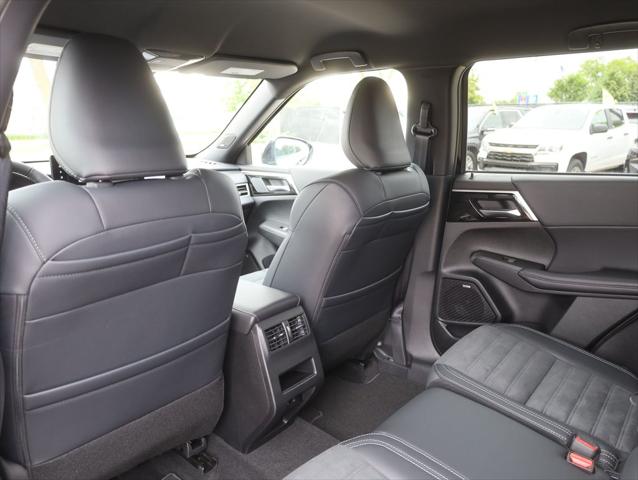 2026 Mitsubishi Outlander LE 1.5T S-AWC
