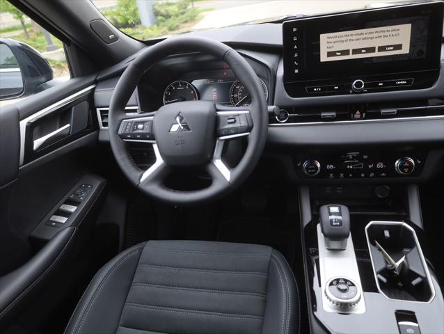 2026 Mitsubishi Outlander LE 1.5T S-AWC