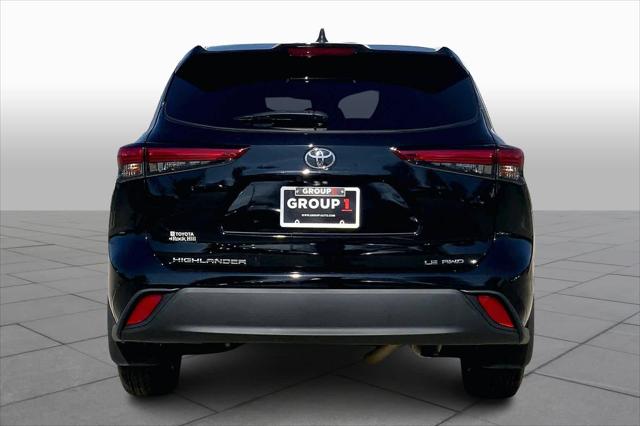 2023 Toyota Highlander LE