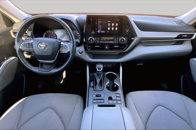 2023 Toyota Highlander LE