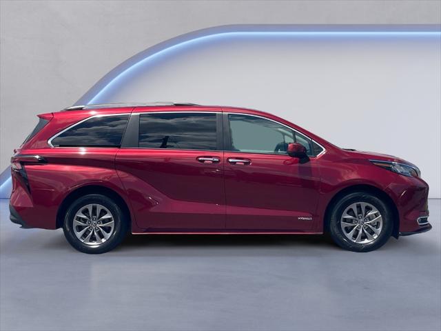 2021 Toyota Sienna XLE