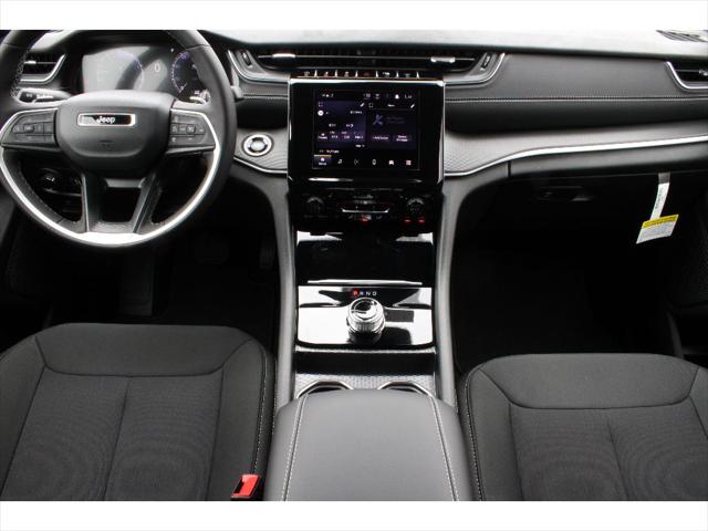 2026 Jeep Grand Cherokee L Altitude 4x2