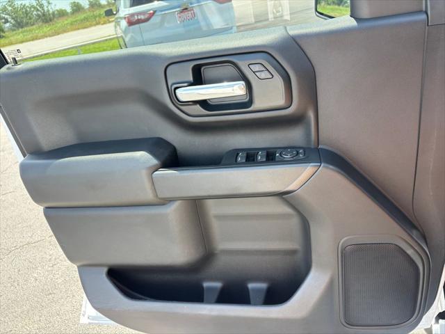2025 Chevrolet Silverado 1500 2WD Crew Cab Short Bed Custom