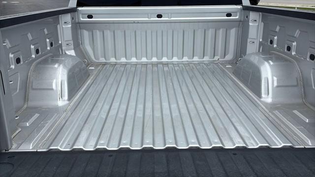 2020 Chevrolet Silverado 1500 2WD Crew Cab Short Bed LT