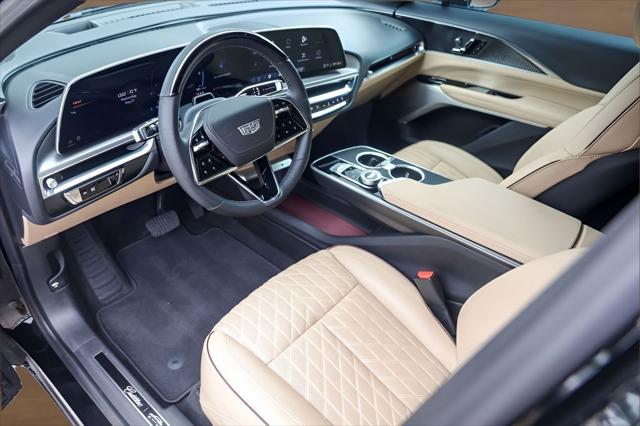 2024 Cadillac iQ Luxury w/1SE