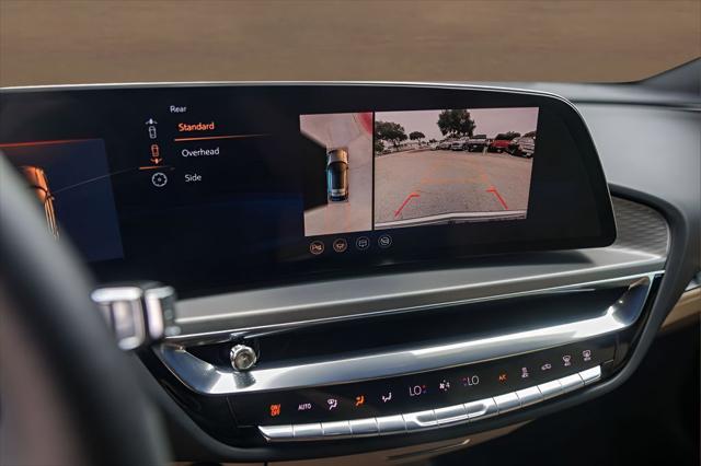 2024 Cadillac iQ Luxury w/1SE
