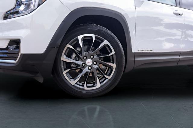 2024 GMC Terrain AWD SLT