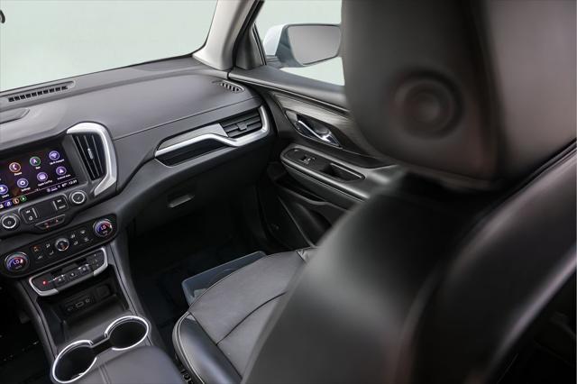 2024 GMC Terrain AWD SLT