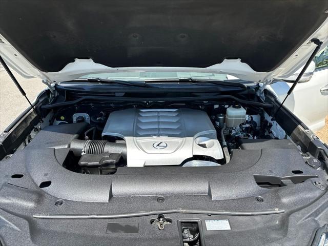 2020 Lexus LX 570 Three-Row