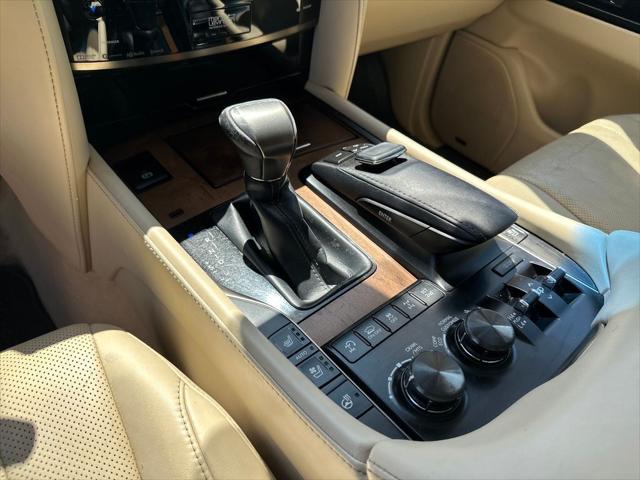 2020 Lexus LX 570 Three-Row