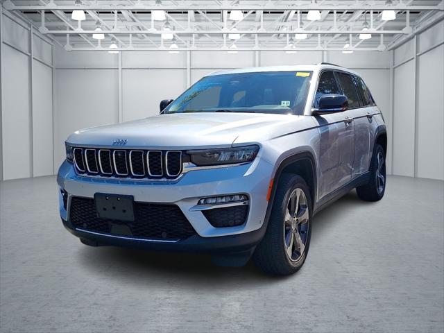 2023 Jeep Grand Cherokee Limited 4x4 2023 Jeep Grand Cherokee Limited 4x4