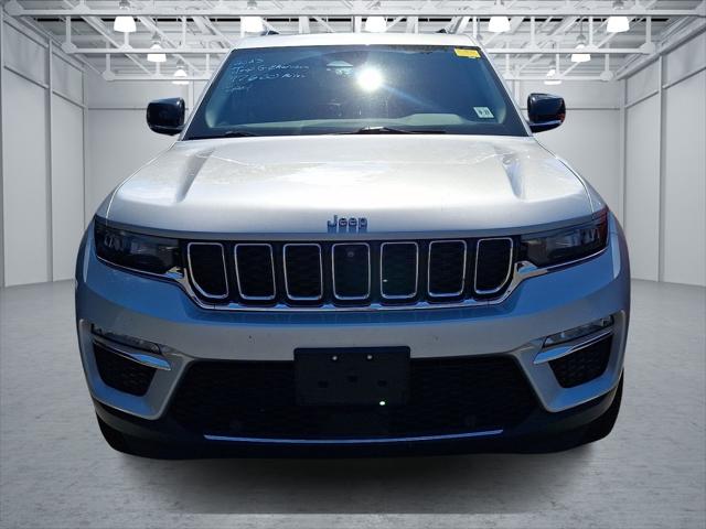 2023 Jeep Grand Cherokee Limited 4x4 2023 Jeep Grand Cherokee Limited 4x4