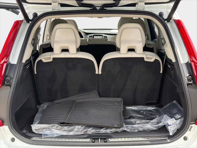 2025 Volvo XC90 B6 Core