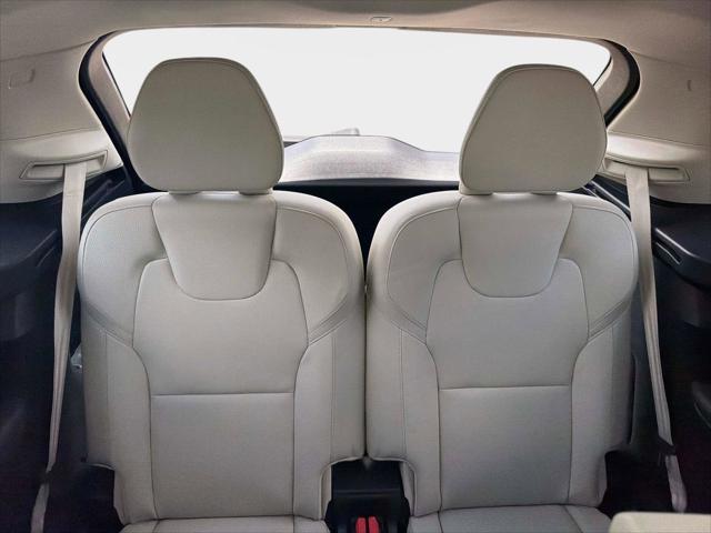 2025 Volvo XC90 B6 Core