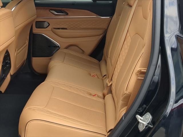 2023 Jeep Grand Cherokee Summit Reserve