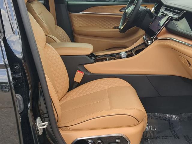 2023 Jeep Grand Cherokee Summit Reserve