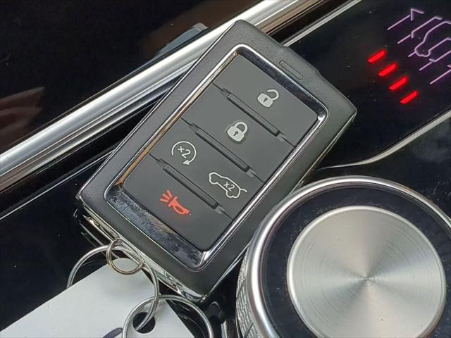 2023 Jeep Grand Cherokee Summit Reserve